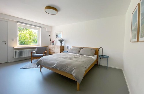 Wolfratshausen Apartment | Stilvolles Apartment mit Bergblick-Hütte und Garten