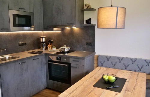 Buch in Tirol Apartment | Stilvolles Appartement Silberberg im Herzen Tirols