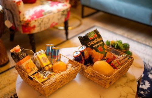 Grainet Apartment | Stilvolles und Kunstvolles Retreat Apartment mit 400qm Garten & Massage und Ayurveda