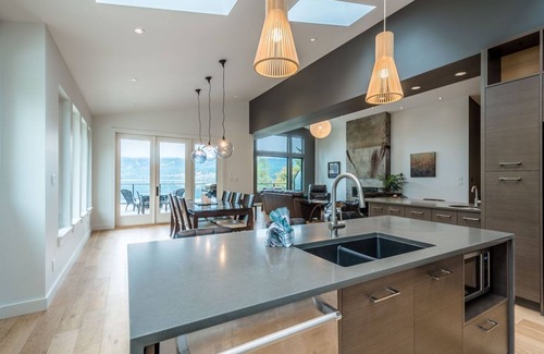 Sproat Lake House | Stirling Arm Lakehouse Luxury Retreat on Vancouver Island.