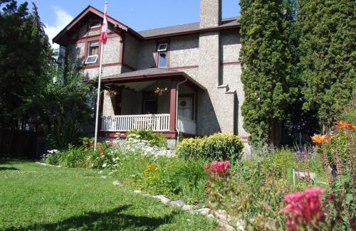 South Central Bed & Breakfast | Stirling House