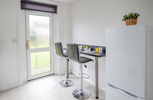 Auchengray Apartment | Stirling Mercury Apartment - Scottish Holiday Let