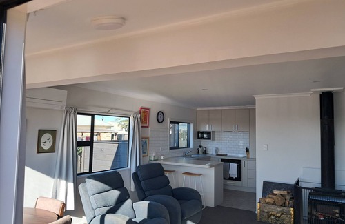 Kakanui House | Stirling Views of the fantastic Otago coast line