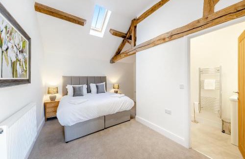 Felton House | Stirrup - Uk47946