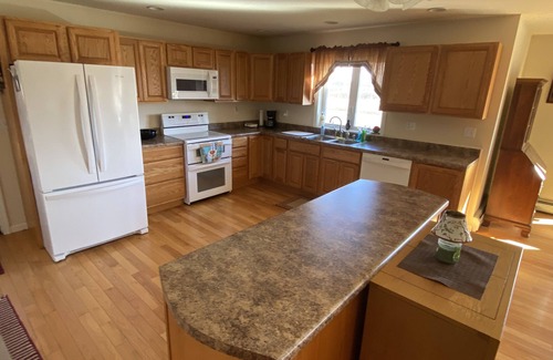 Canajoharie House | Stix & Style 2…25 mins from Cooperstown or ADK park; 7 miles from Sharon Springs