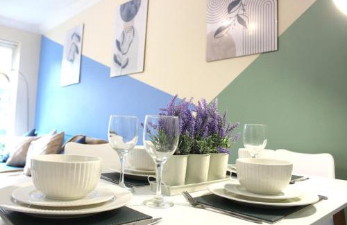 Bishop's Stortford Apartment | STN - Bishops's Stortford - Free Gated Parking - Two Bed Apartment - Perfect location for Stansted Airport