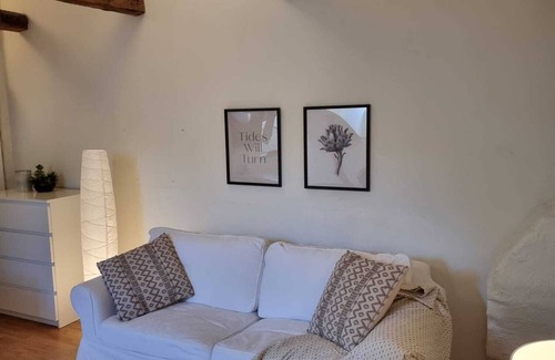 Norrmalm Apartment | Stockholm City Chic-1-Bedroom Loft for 3