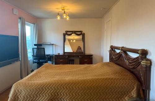 Ella park House | Stockholm City Room for digital Nomads Elegance & Comfort - Tryggt & Privat - Room3