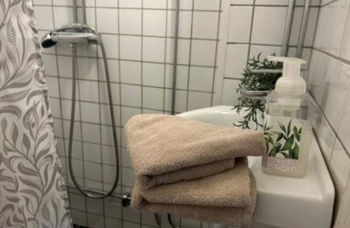 Norrmalm Apartment | Stockholm Loft Haven 3 Beds in a 1- Bedroom Gemn