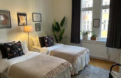 Norrmalm Apartment | Stockholm Loft Haven 3 Beds in a 1- Bedroom Gem - 917