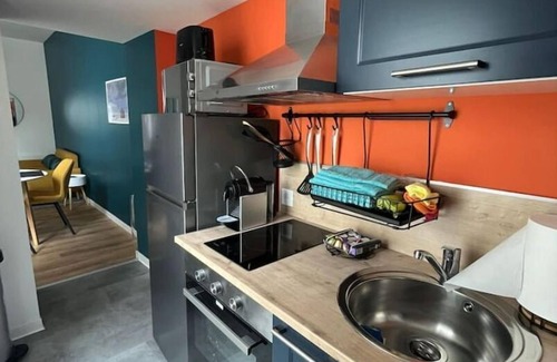 Valenciennes Apartment | Stockholm Suite