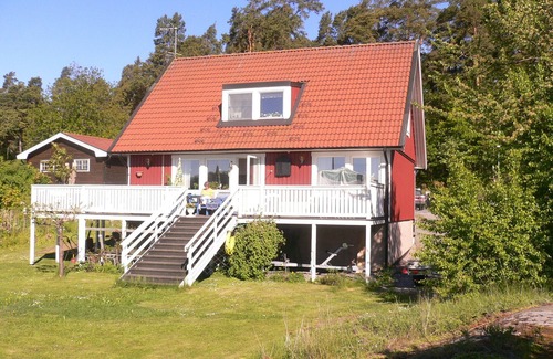 Resaro House | Stockholm/Waxholm Waterfront property in the archipelago.