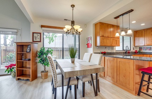 Stockton House | Stockton Vacation Rental Near Arena + Hospitals!