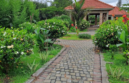 Maanyi House | Stod Villas Namugongo Sonde, private and quiet