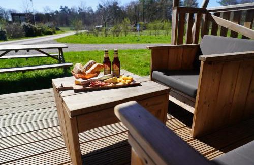 Heusden Gem Asten Other | Stoere safaritent voor 7 personen met Privé sanitair Sleepy