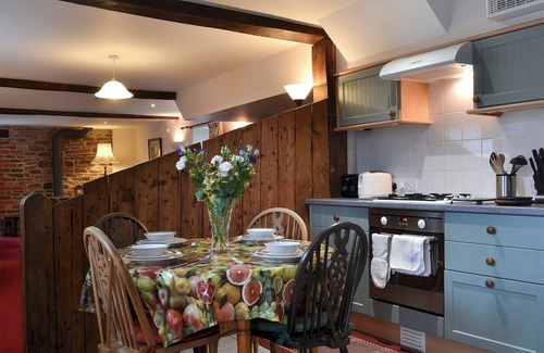 Angelbank Cottage | Stoke Court Farm Barn