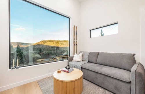 Waterford Apartment | STOKE Pod tiny cabin with epic view