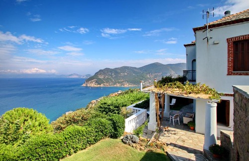 Skopelos Apartment | Stolios