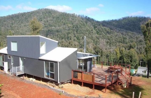 Marysville House | Stompin' Wombats - holiday house in Marysville