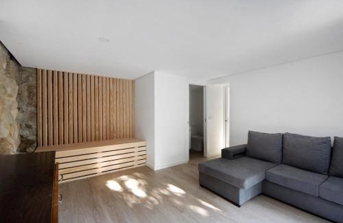 Marco de Canaveses Villa | Stone and Villas
