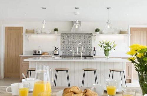 Condicote House | Stone Barn, contemporary barn conversion