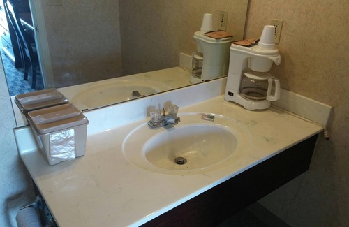 Counce Hotel | Stone Brook Inn