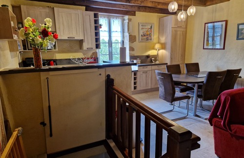 Castelnaud-la-Chapelle Villa | STONE-BUILT PERIGOURDINE HOUSE WITH PRIVATE SWIMMING POOL.