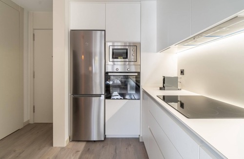 Benasque Apartment | Stone Chalet near Benasque and Scenic Lake