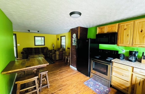 Oak Hill Cabin | Stone Cliff Cabin -New River Gorge Wv