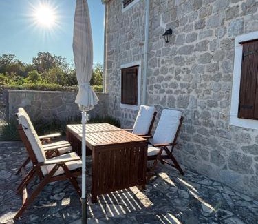 Central Dalmatia Apartment | Stone cottage Aria