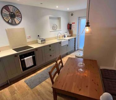 Morpeth House | Stone Cottage