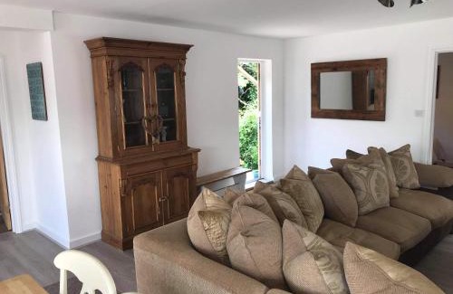 Bumble's Green House | Stone Cottage