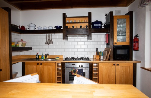 Ballinskelligs Apartment | Stone Cottage Holiday Home Ballinskelligs