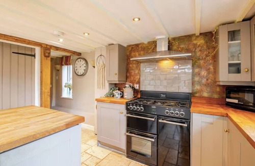 Blofield House | Stone Cottage Norfolk , Lovely family cottage