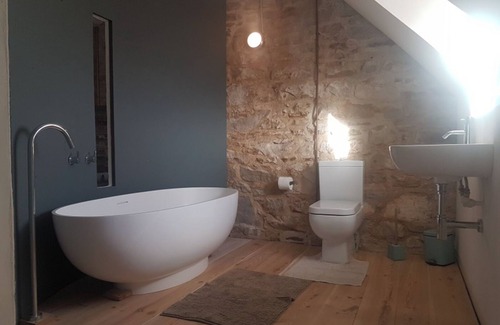 Sleat House | Stone Cottage Skye - Cosy Coastal Cottage. Unique blend of Traditional & Modern.