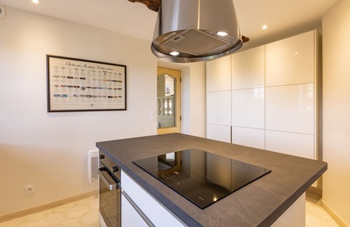 Gondrin House | Stone cottage with swimming pool - King size beds & Pyrenees views