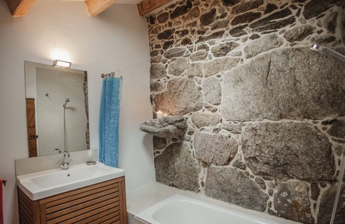 Morana Cottage | Stone Country Cottage in Stunning Valley - 5 guests maximum