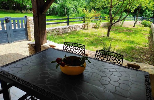 Saint-Remy House | Stone country house