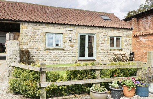 Spaunton Cottage | Stone Cross
