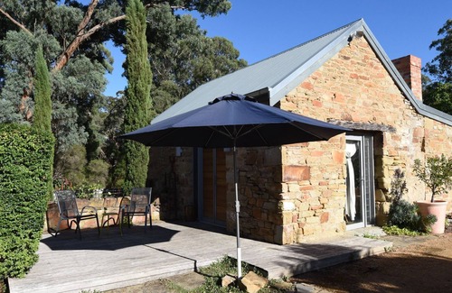 Castlemaine Cottage | Stone Edge - North Cottage