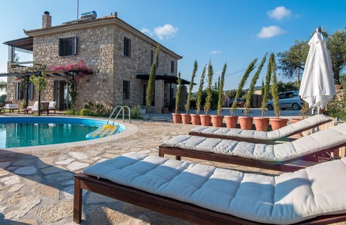 Ano Kalon Neron Villa | Stone Family Villa & Pool near Sandy Sea Turtle Beaches & Ancient Sites