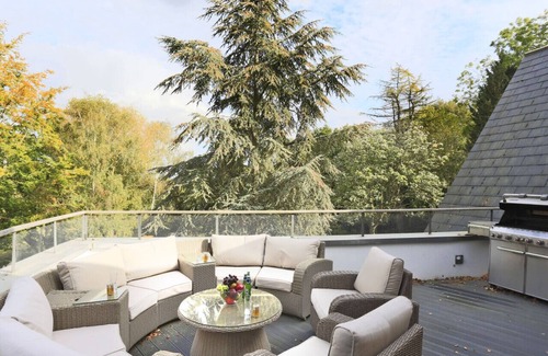 Lavenham House | Stone Farm - Six Bedroom House, Sleeps 12