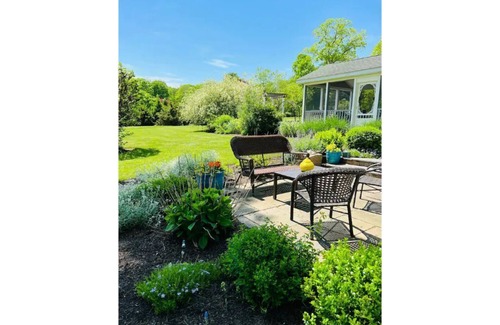 Guilford House | STONE GARDEN GETAWAY 🌸Families☀️Reunions🌸Dogs🐶