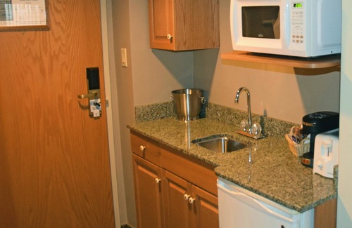 Orillia Hotel | Stone Gate Inn