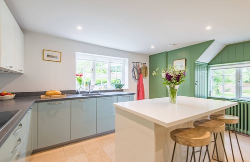 Deal House | Stone Hall Farmhouse is a stunning Grade II listed house with Georgian and Victorian origins, nestle