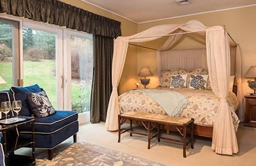 Stowe Area Bed & Breakfast | Stone Hill Inn
