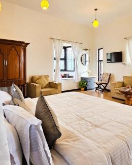 Nandi Hills House | Stone Hills