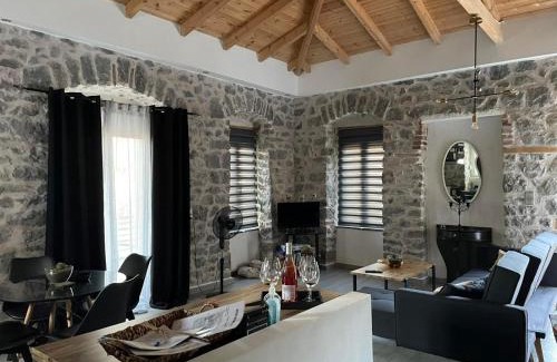 Pilio House | Stone House 1909 Pili Evia