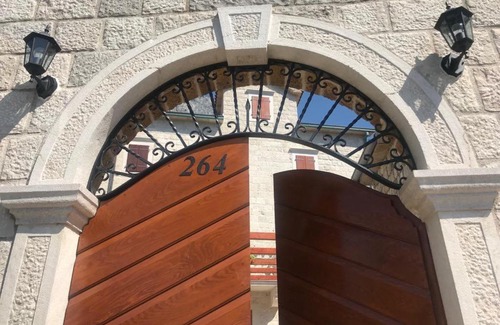 Dobrota Villa | Stone house 264