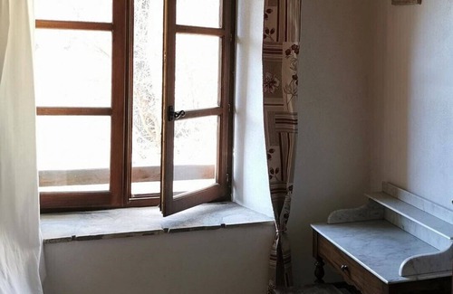 Eygluy-Escoulin House | stone house between Vercors and Diois